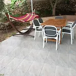 Sarsed Home, Sarande